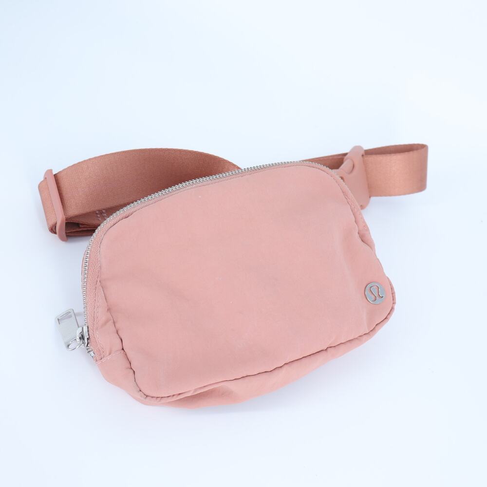 Lululemon 1L Everywhere Belt Bag Deco Pink Crossbody Shoulder Bag